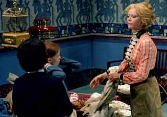 Katrin Frankenstein et ses deux enfants - Chair pour Frankenstein (Flesh for Frankenstein)