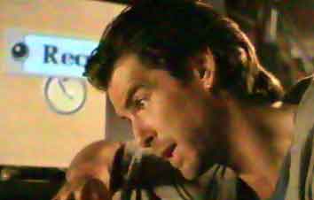 Docteur Lawrence Angelo, le scientifique - Le cobaye (The Lawnmower Man)