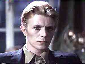 Un homme d'affaires venu des étoiles - L'homme qui venait d'ailleurs (The Man Who Fell to Earth)