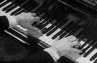 Qui joue? Orlac ou Vasseur? - The Hands of Orlac