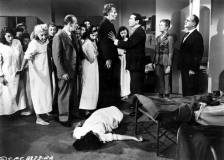©1957 Columbia Pictures - Le pénitencier de la peur (The Man Who Turned to Stone)