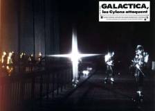 Scan Scifi-Movies - Mission Galactica : les Cylons attaquent (Mission Galactica: The Cylon Attack)