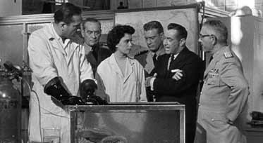 Les scientifiques tentent de convaincre les militaires - Le monstre surgit des mers (It Came from Beneath the Sea)