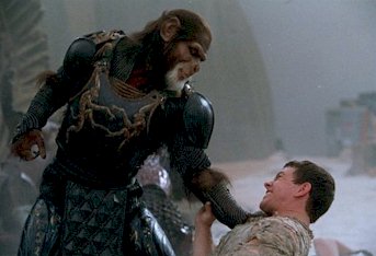 Léo aux prises avec l'infâme Général Thade - La planète des singes (Planet of the Apes)