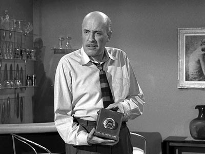 Extrait de "Futurographe" - La quatrième dimension (The Twilight Zone)