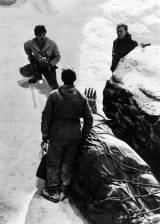 ©1957 Hammer Film Productions - Le redoutable homme des neiges (The Abominable Snowman)