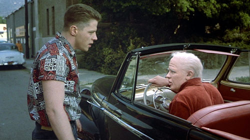Quand Biff rencontre Biff - Retour vers le futur 2 (Back to the Future Part II)