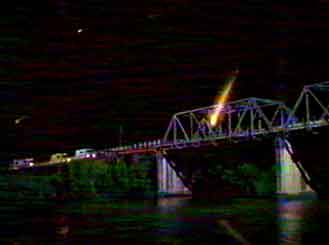 Une météorite détruit le pont qui mène à la mine - SOS Météores (Meteorites!)