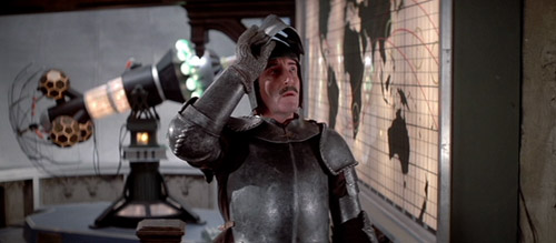 Clouseau ou l'art de passer inaperçu - Quand la panthère rose s'emmêle (The Pink Panther Strikes Again)