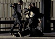 © 2011 DistriB Films - Carré blanc (Carré blanc)